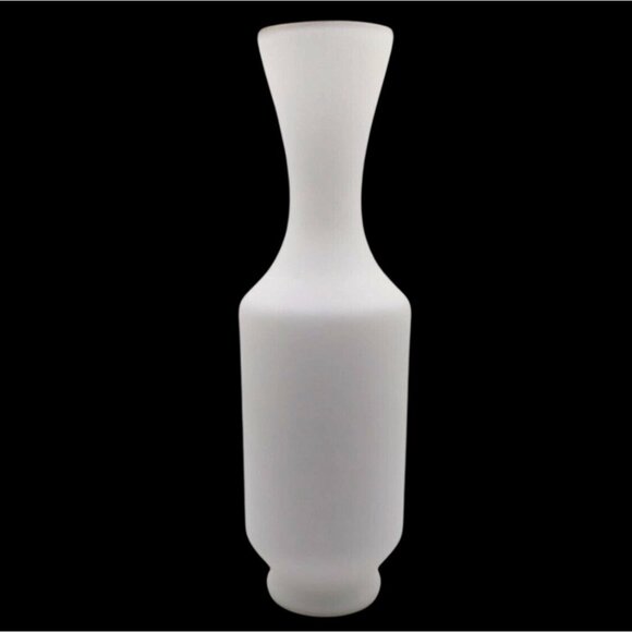Vintage Floral White Satin Glass Vase Gold Trim Cottagecore - Picture 4 of 9